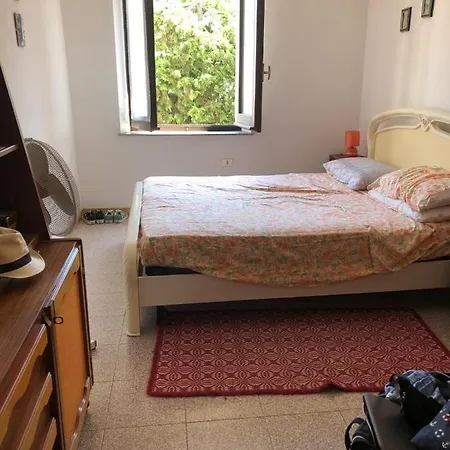 Casa Vacanze Sabrina Feriehus Calasetta